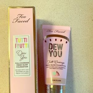💄Too Faced Dew You Foundation BNIB💄